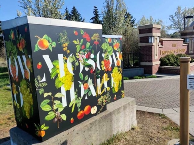 Exterior Graphics Photo